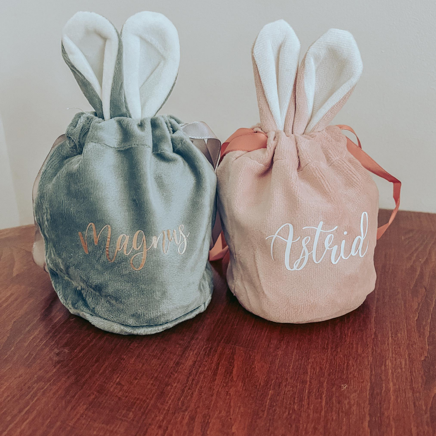 Velvet Treat Pouch