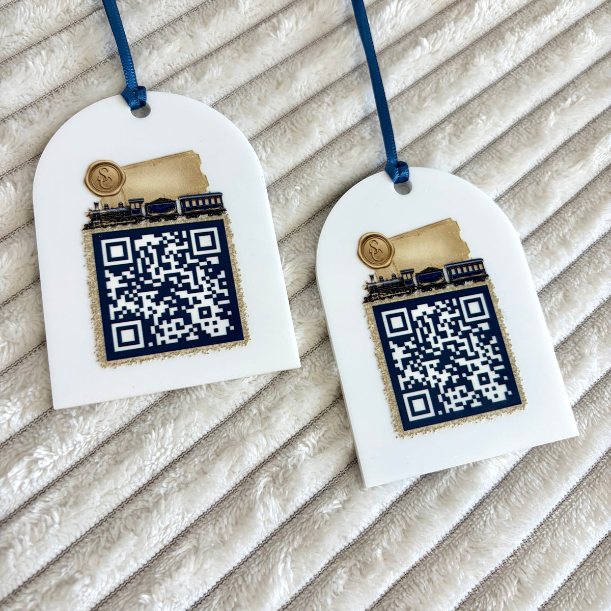 Santa Tracker Bauble